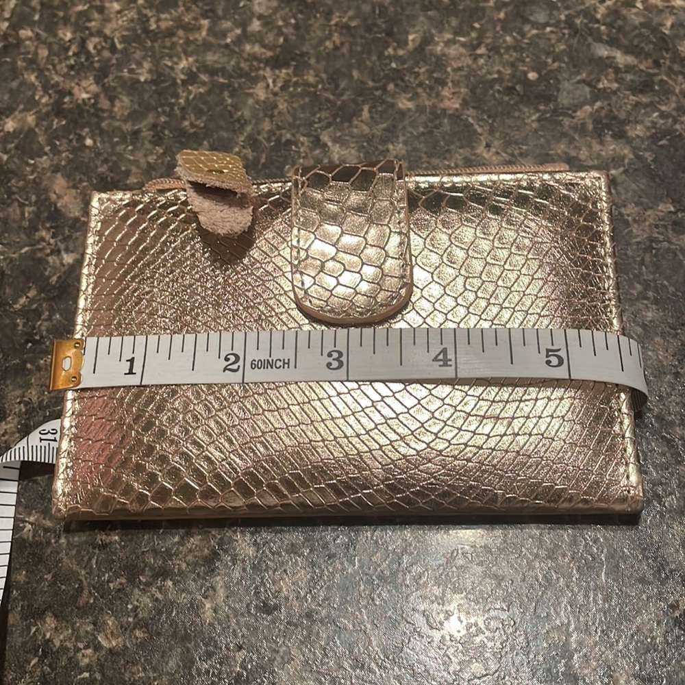 ⭐️SOLD⭐️100% Leather Women's Card Holder - Picture 5 of 5